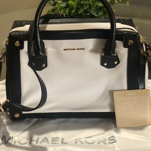 Michael Kors bag/crossbody